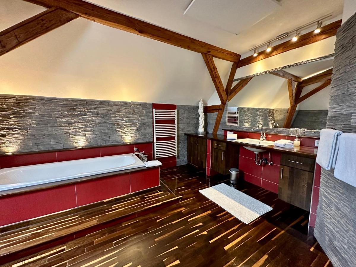 Georgi Schloss - Boutique Hotel Ehrenhausen Eksteriør billede