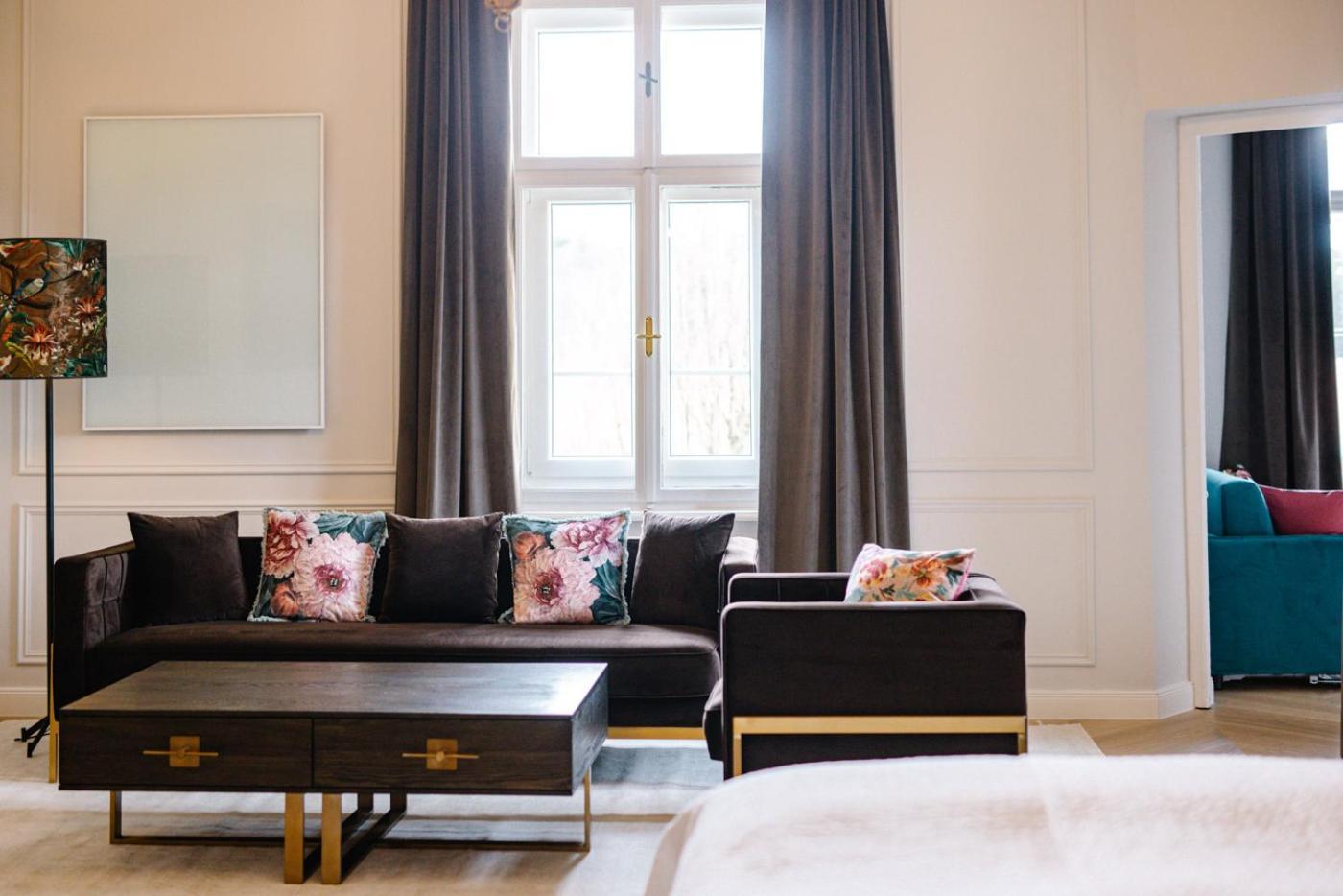 Georgi Schloss - Boutique Hotel Ehrenhausen Eksteriør billede