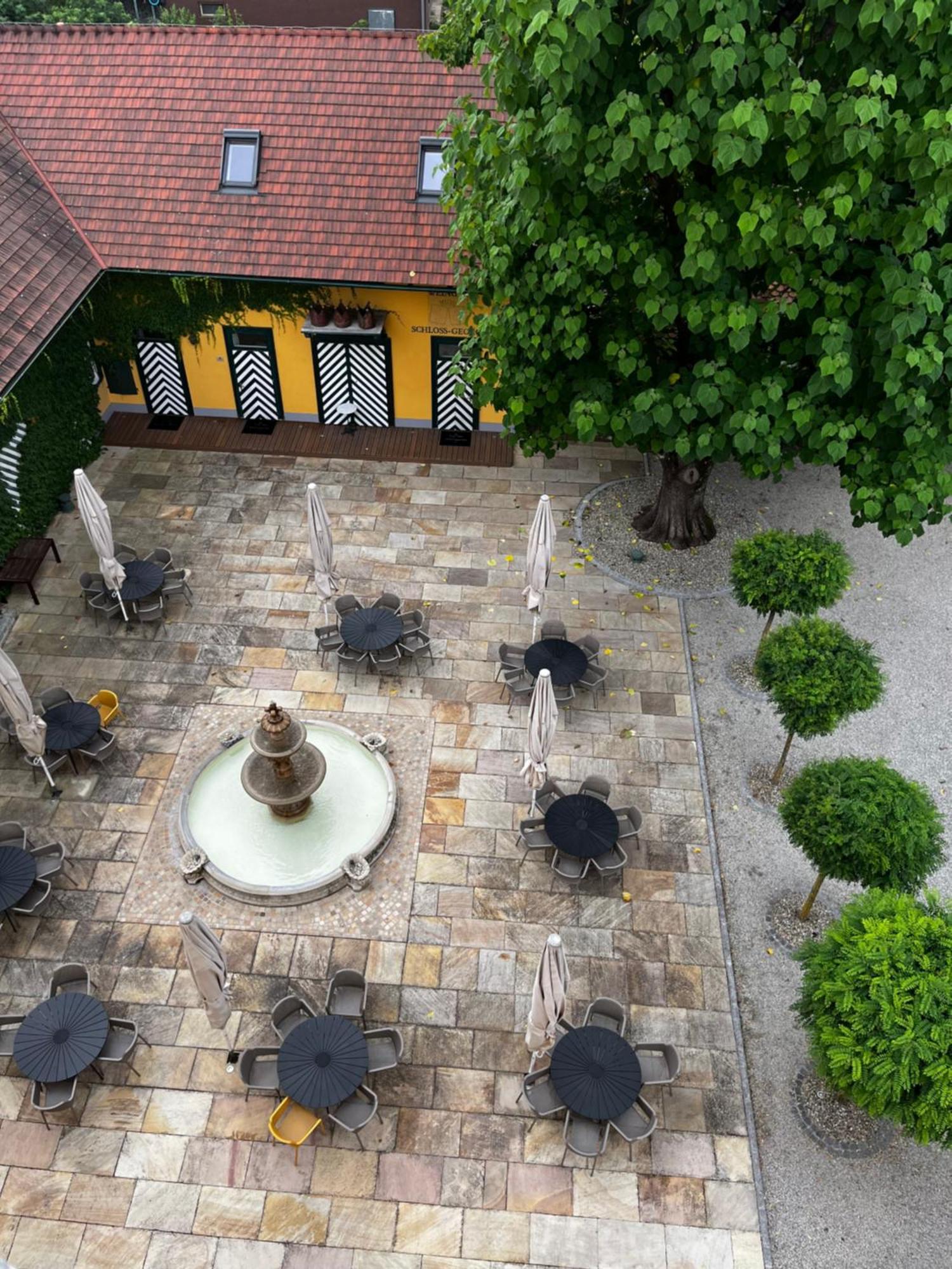 Georgi Schloss - Boutique Hotel Ehrenhausen Eksteriør billede